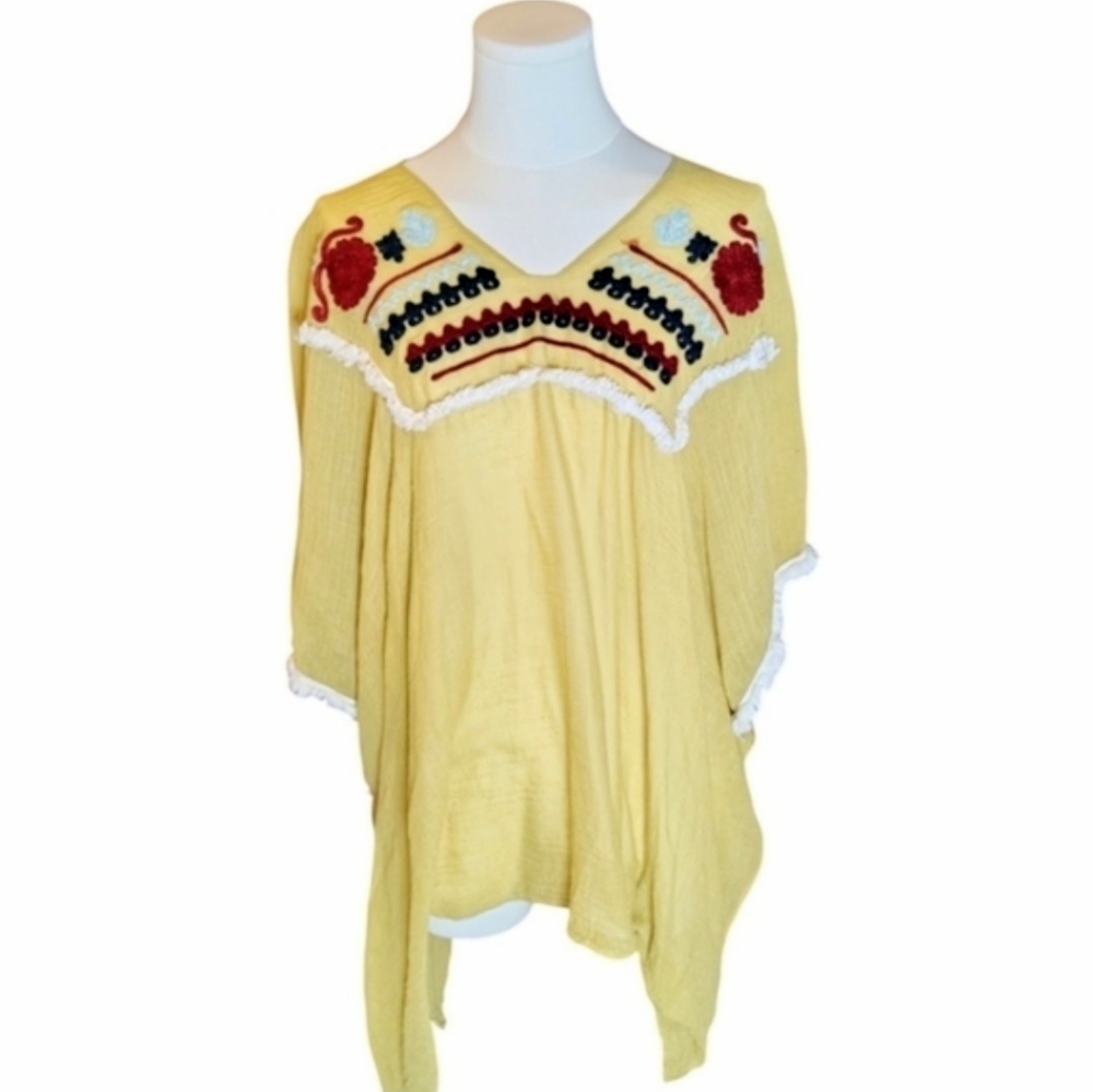 Anthropologie Do Everything In Love Yellow Red White Embroidered Poncho One Size